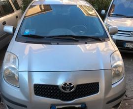 Toyota yaris 1.0 5 porte sol 12-2007 km 54000