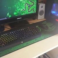 tastiera e mouse da gaming razer