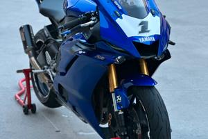 Yamaha R6 del 2007 carenata 2020