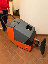 SPAZZATRICE A SCOPPIO