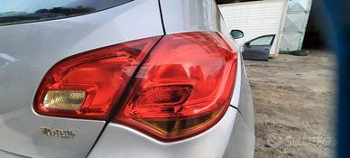 OPEL ASTRA 2013 - STOP POSTERIORE DESTRO