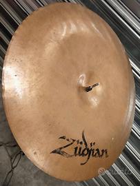 Zildjian ZBT 18" China usato