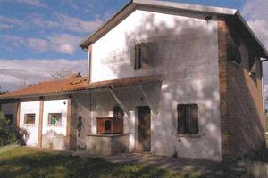 Immobile in asta di 674 m² con 2 locali a Jolanda 