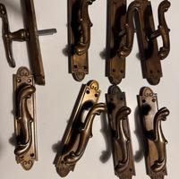 Maniglie per porte e finestre