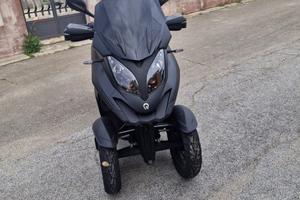 ? Scooter quadro qooder 400 guidabile patente B