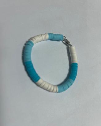 Bracciale azzurro e bianco fatto a mano