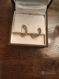 Orecchini con diamanti