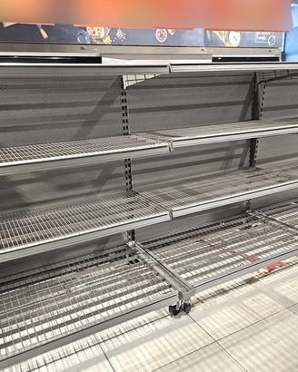 4 scaffalature espositive per merci usate