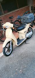 apprilia   scarbeo 50 cc 