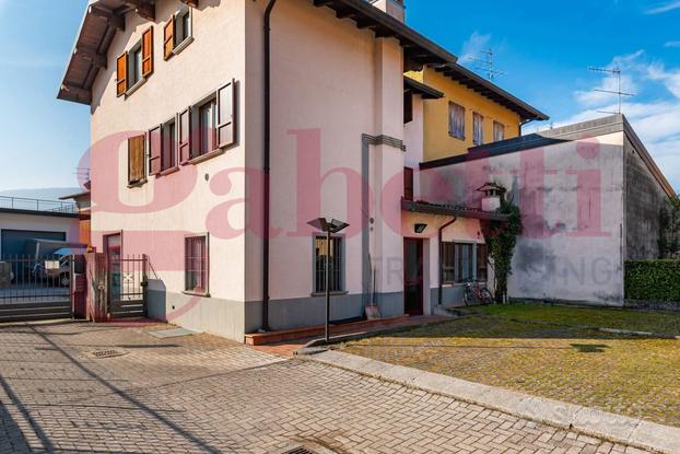 Appartamento Rovetta [Cod. rif 3215464VRG]