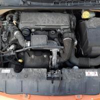 CITROEN C3 PLURIEL 2005 - MOTORE