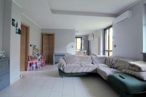 3 LOCALI A POCAPAGLIA