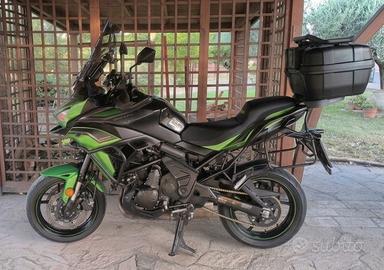 Versys 650 '22 19k km + 3,7k€ extra. 6.000€