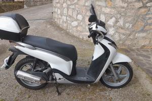 Honda SH150i.e.