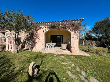 Ampia villa comoda al centro ed alla spiaggia