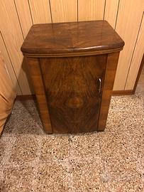 Mobiletto e cucitrice Pfaff