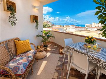 Apri la finestra e respira il profumo del mare