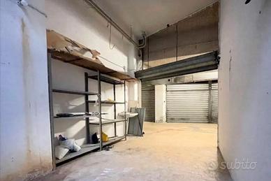 Via Asiago Garage corrente e condominio compresi