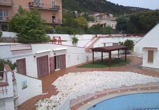 Vicino Ospedale - Appartamenti Arredati in Villa