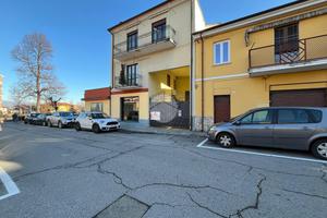 5 LOCALI A BAGNOLO PIEMONTE