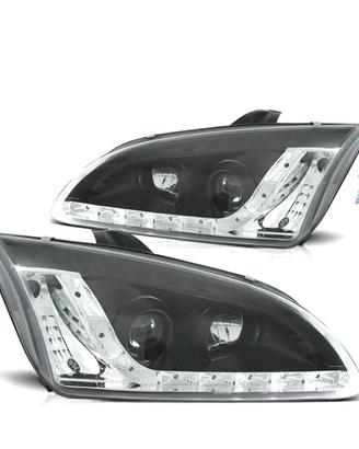 FARI FORD FOCUS 04-08 LUCE DIURNA A LED FONDO NERO