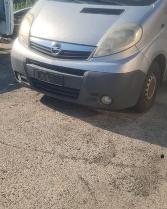 Ricambi opel vivaro cofano paraurti anteriore trav