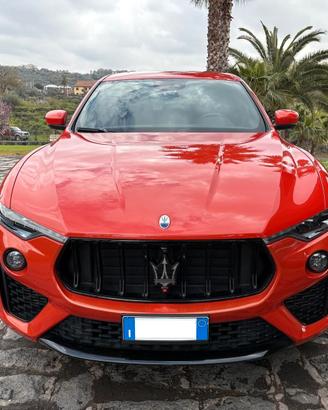 MASERATI Levante F Tributo  MY23 - 430Hp