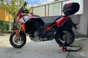 Ducati v4 pikes peak