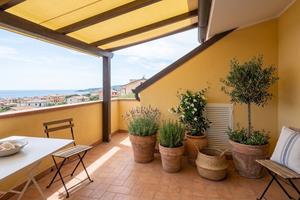 Attico vista mare con terrazza a Piombino