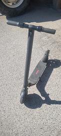 monopattino Segway NINEBOT E25