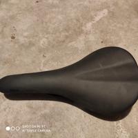 sella MTB corsa Fabric leggera nuova