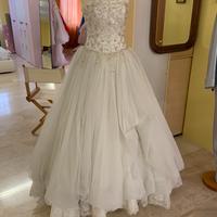 Stock Abiti da sposa