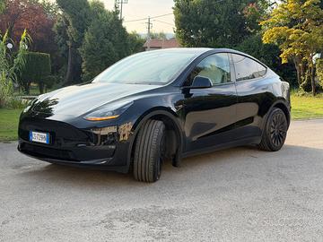Tesla Model Y Long Range Dual Motor Awd