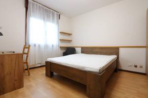 Stanza in appartamento di 127 m² a Vicenza