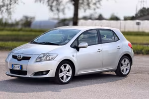 Toyota Auris 110 mila km garanzia 12 Mesi