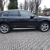 AUDI Q5 QUATTRO