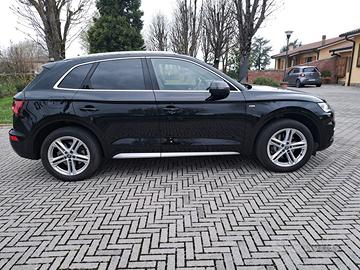AUDI Q5 QUATTRO