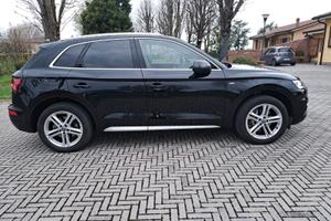 AUDI Q5 QUATTRO