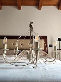 Lampadario in ferro color burro