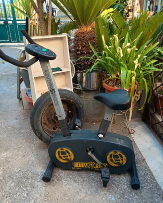 cyclette cardio fitness 