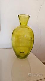 Vaso di vetro verde