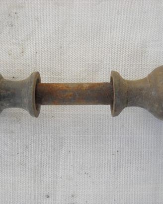 Maniglia a pomelli