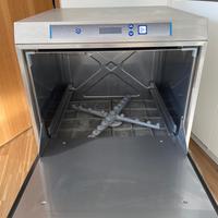 Lavastoviglie professionale