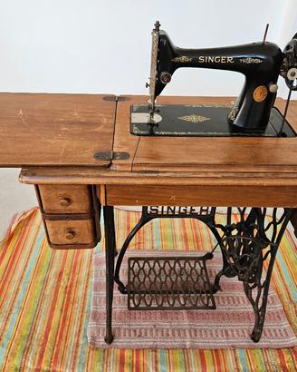 MACCHINA DA CUCIRE SINGER STORICA CON MOBILE