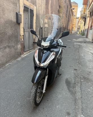 Honda SH 300