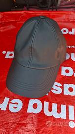 cappello similpelle 
