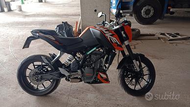 Moto KTM Duke 125 cc