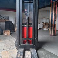 Transpallet elettrico come nuovo