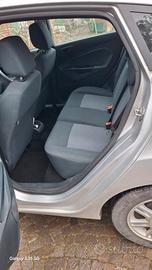 ford fiesta 1400D anno 2010