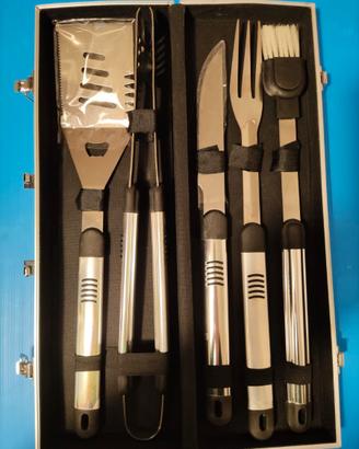 Set di 5 utensili per barbecue con valigetta